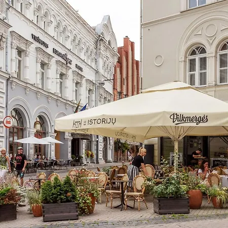 Butas 3 Bedroom Duplex Next To The Gates Of Dawn *