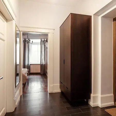 Apartment 3 Bedroom Duplex Next To The Gates Of Dawn Vilnius