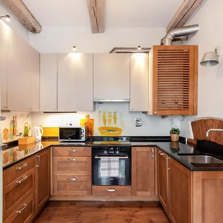 3 Bedroom Duplex Next To The Gates Of Dawn * Vilnius
