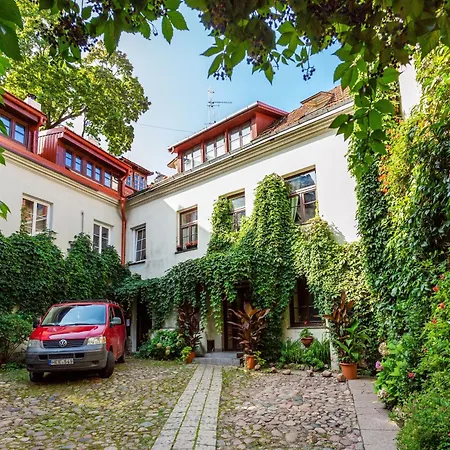 3 Bedroom Duplex Next To The Gates Of Dawn * Вільнюс