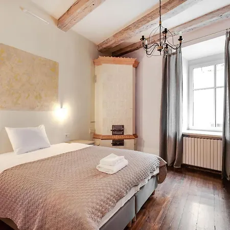 3 Bedroom Duplex Next To The Gates Of Dawn